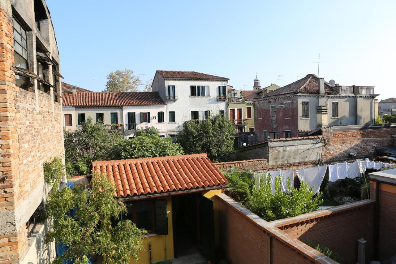 Shuttered Dreams Murano Venice Apartment Exterior foto